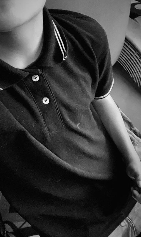 <em><strong>Michael Thomson</strong></em>